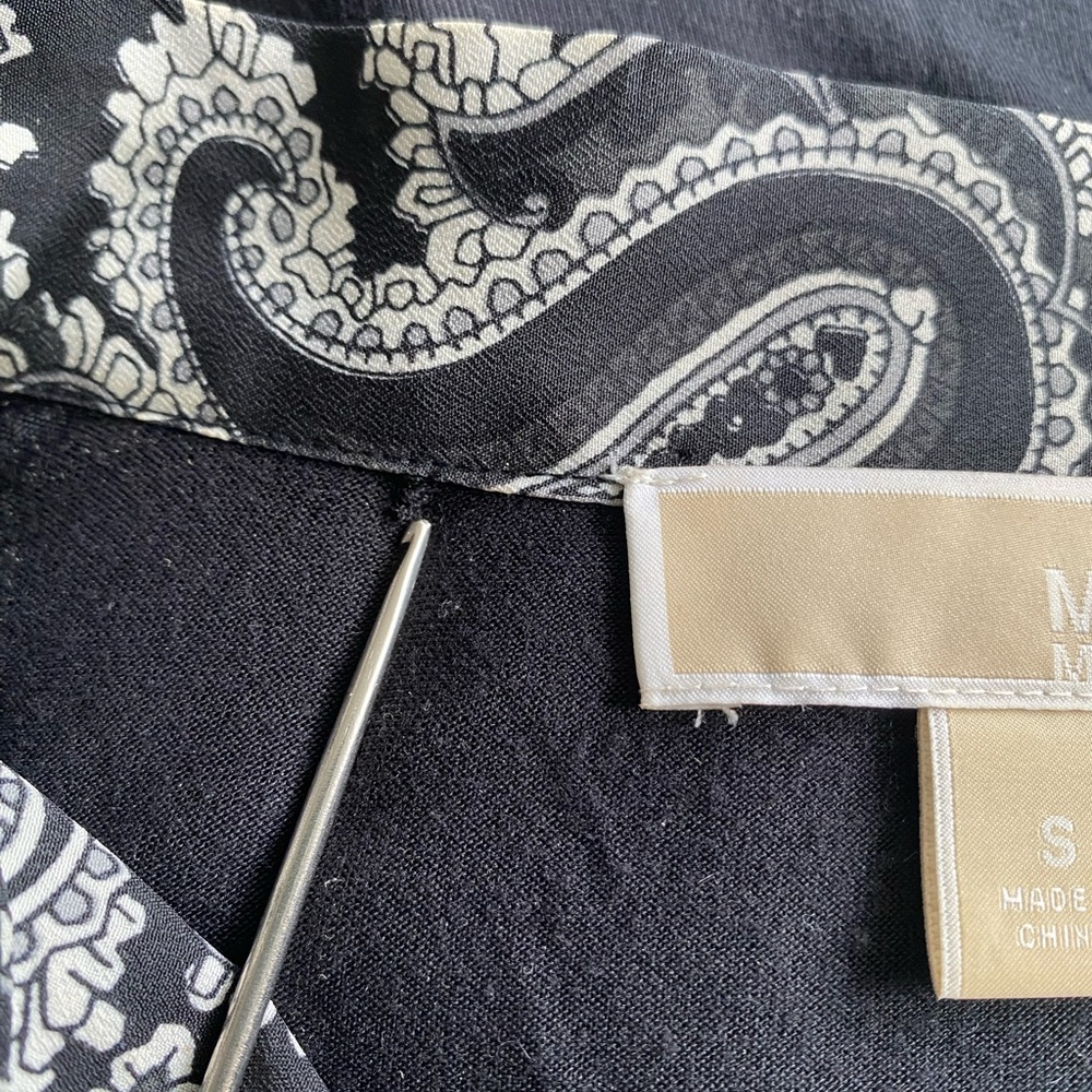 Michael Kors Black and White Graphic Long Sleeve Blouse - Picture 5 of 9